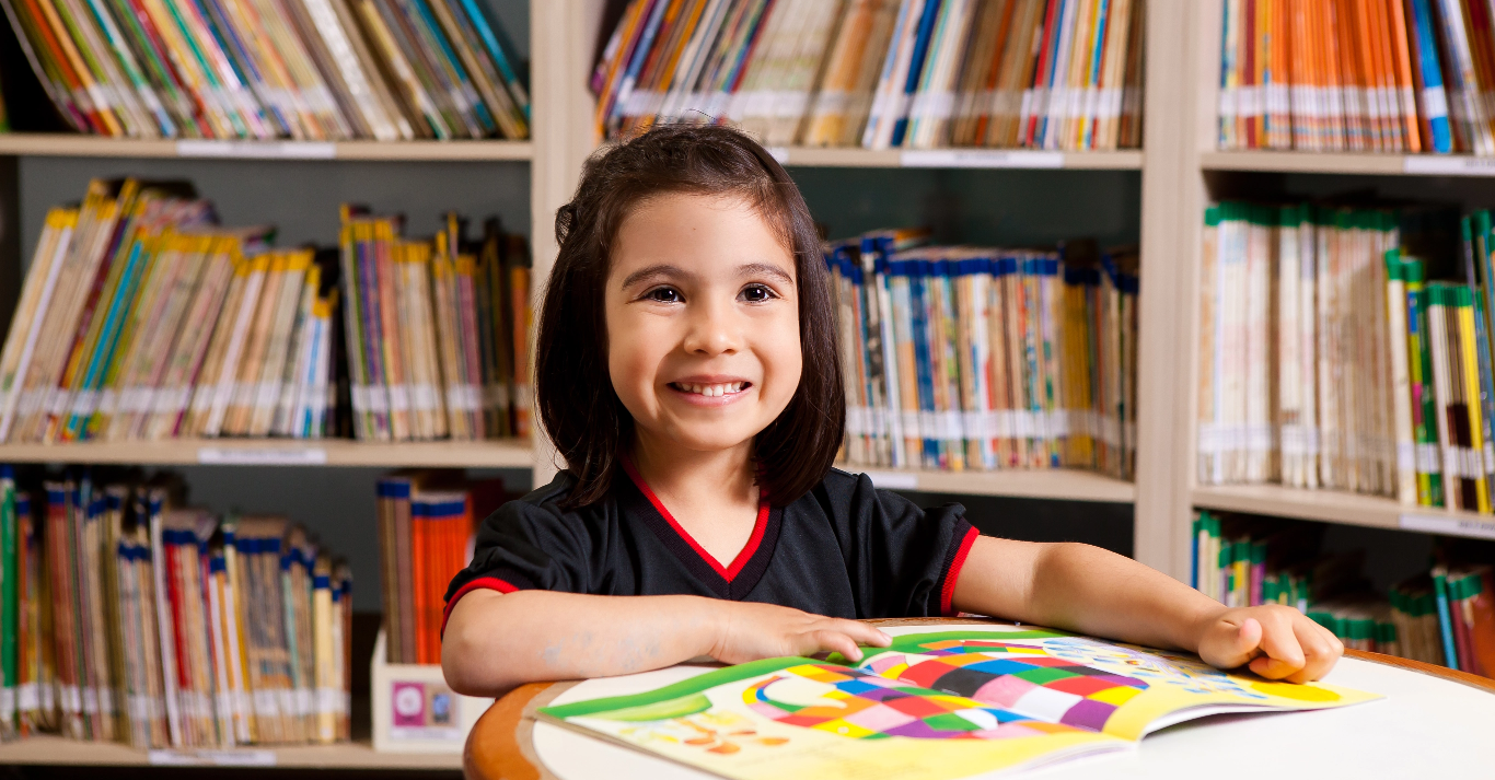 Discover our two schools in Londrina